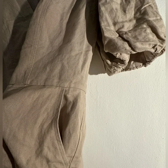 Express Linen-Blend Puff Sleeve Romper - Picture 7 of 7